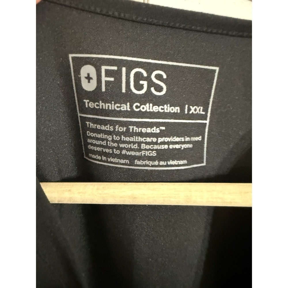 NWT Figs 2XL Catarina One Pocket Scrub Top Black Size XXL Medical - Picture 3 of 4